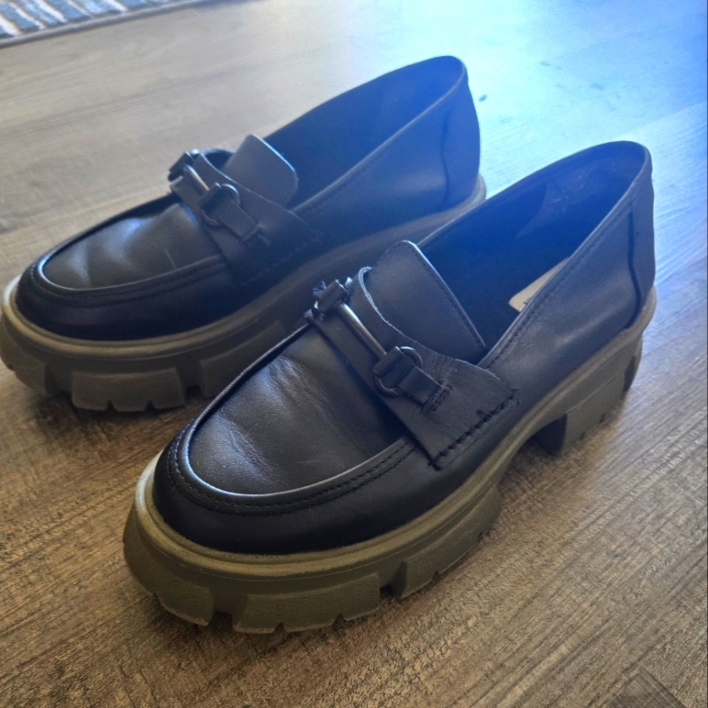 Steve Madden Trifecta platform loafers size 9